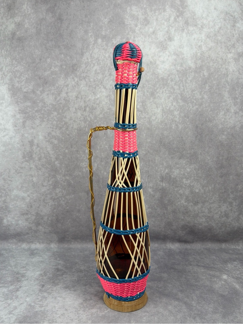 VTG BOHO Scoubidou WOVEN Wrapped Wine BOTTLE Decanter MCM Plastic Handle & Lid